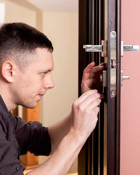 : Professional Locksmith For Commercial And Residential Locksmith Services in Valle Vista, CA