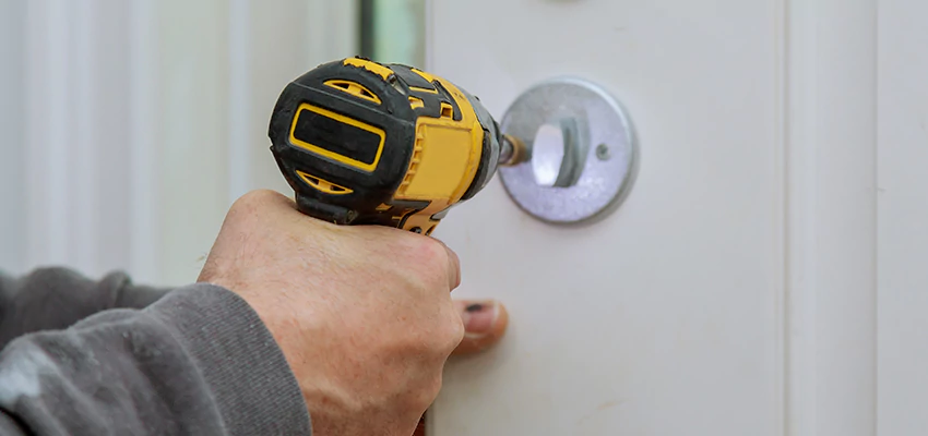 Street Locksmith For Smart Lock Repair in Valle Vista, CA