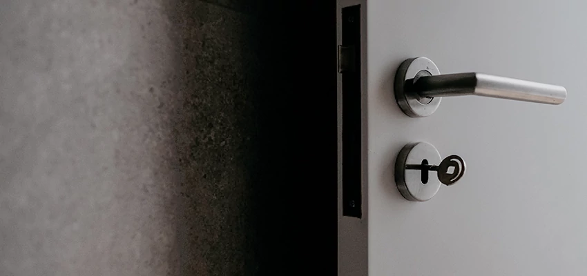 Front Door Handle Repair And Installation in Valle Vista, CA